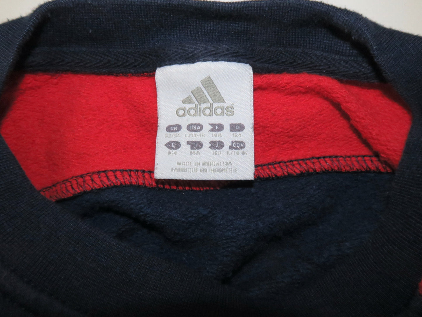 Adidas bluza dzoecięca y2k 14-16 lat