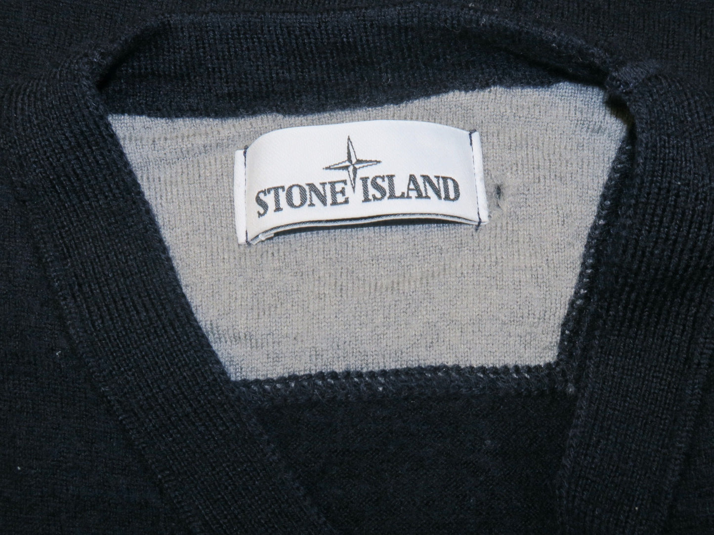 Stone Island sweter wełniany z patką M/L