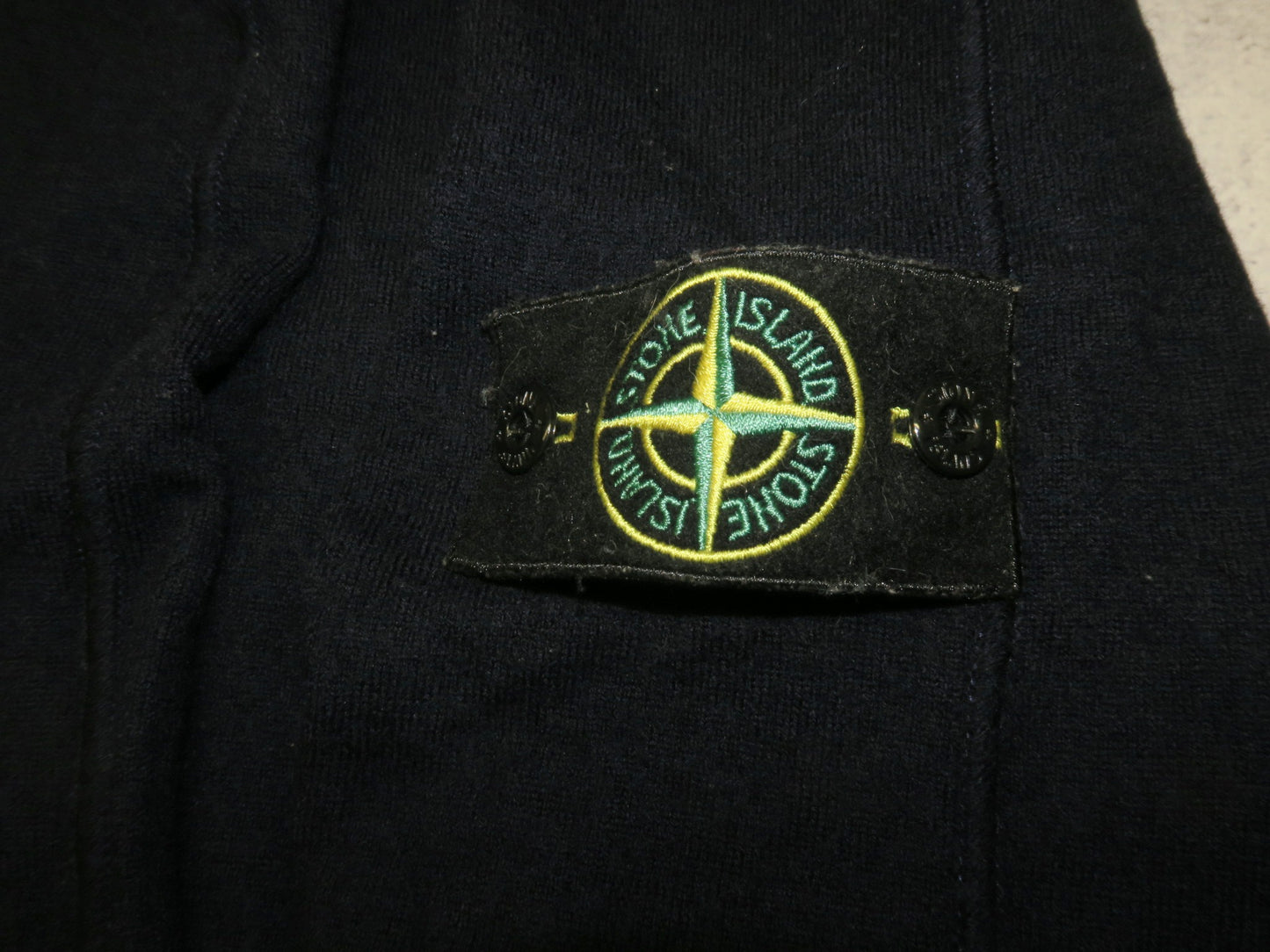 Stone Island sweter wełniany z patką M/L