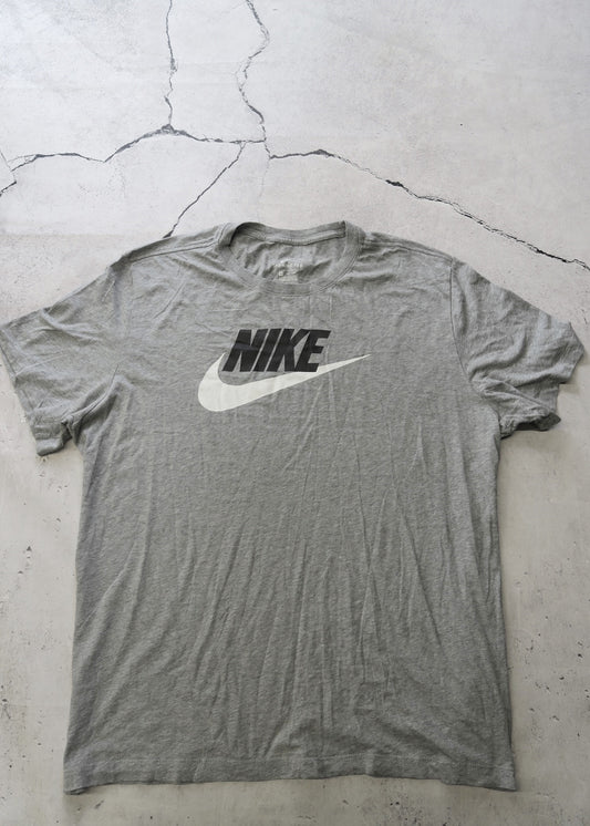 Nike Air koszulka z logo na środku XXL